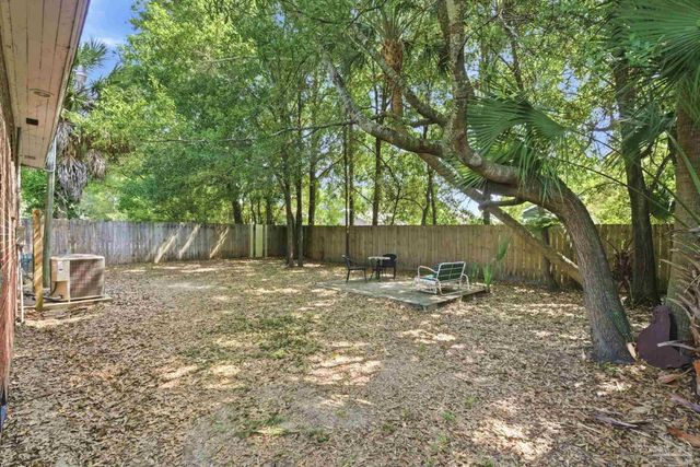 1420 N Davis Hwy, Pensacola, FL 32503
