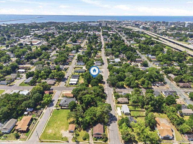 1420 N Davis Hwy, Pensacola, FL 32503