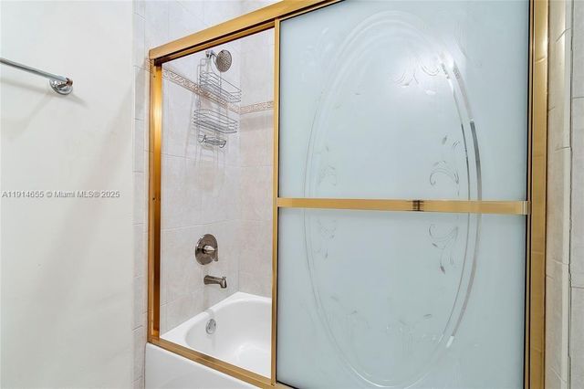 7009 NW 113th Ave, Parkland, FL 33076