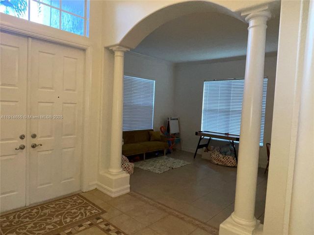 7009 NW 113th Ave, Parkland, FL 33076