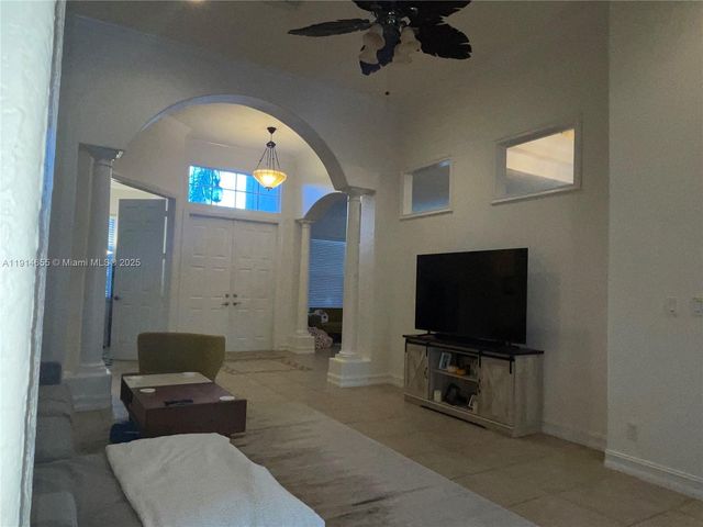 7009 NW 113th Ave, Parkland, FL 33076