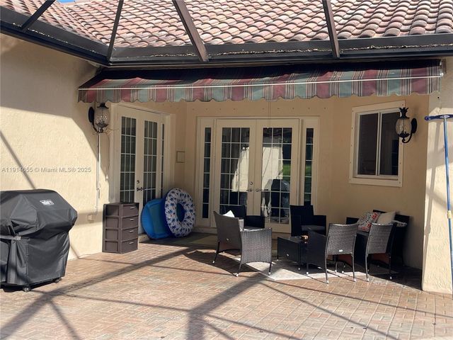 7009 NW 113th Ave, Parkland, FL 33076