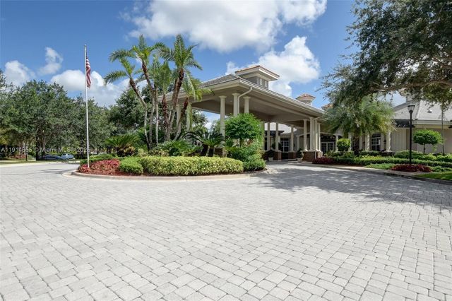 7009 NW 113th Ave, Parkland, FL 33076