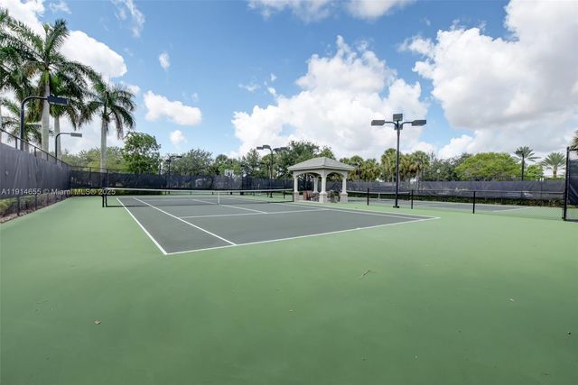 7009 NW 113th Ave, Parkland, FL 33076