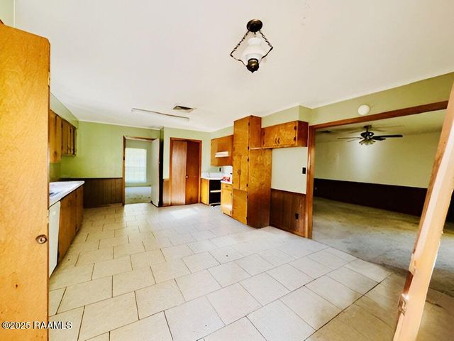 122 Progress Road, Ville Platte, LA 70586