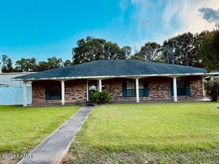 122 Progress Road, Ville Platte, LA 70586