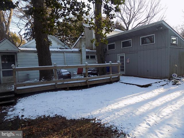 111 FELLOWSHIP RD, Moorestown, NJ 08057