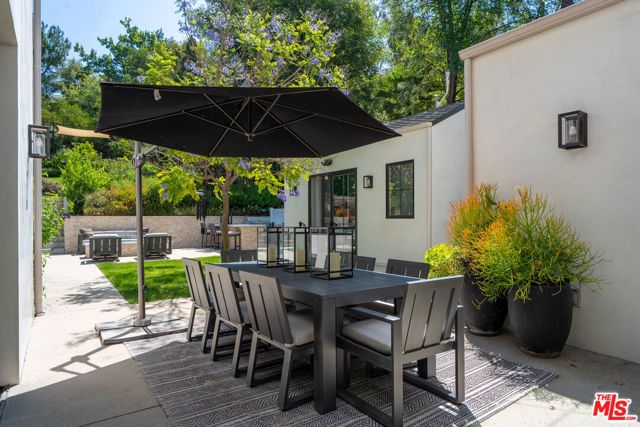 5266 Vanalden Avenue, Tarzana (los Angeles), CA 91356