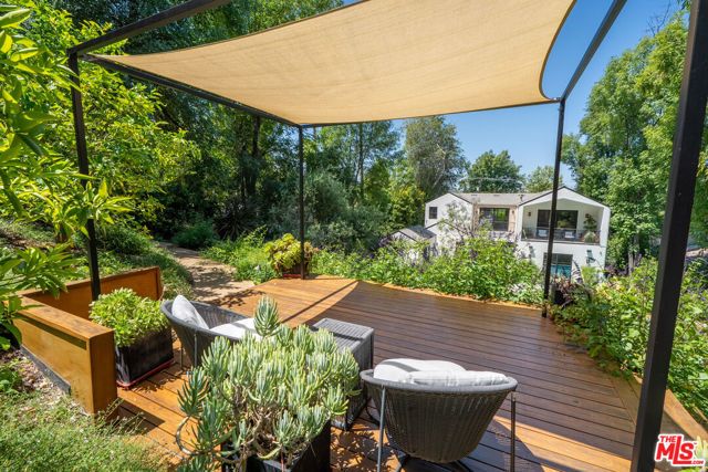 5266 Vanalden Avenue, Tarzana (los Angeles), CA 91356
