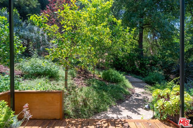 5266 Vanalden Avenue, Tarzana (los Angeles), CA 91356