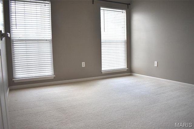 31 Kassebaum Lane 304, St Louis, MO 63129