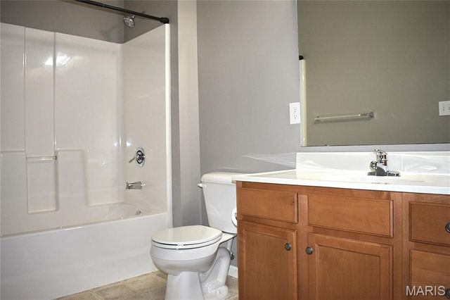 31 Kassebaum Lane 304, St Louis, MO 63129