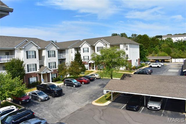 31 Kassebaum Lane 304, St Louis, MO 63129