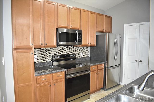 31 Kassebaum Lane 304, St Louis, MO 63129