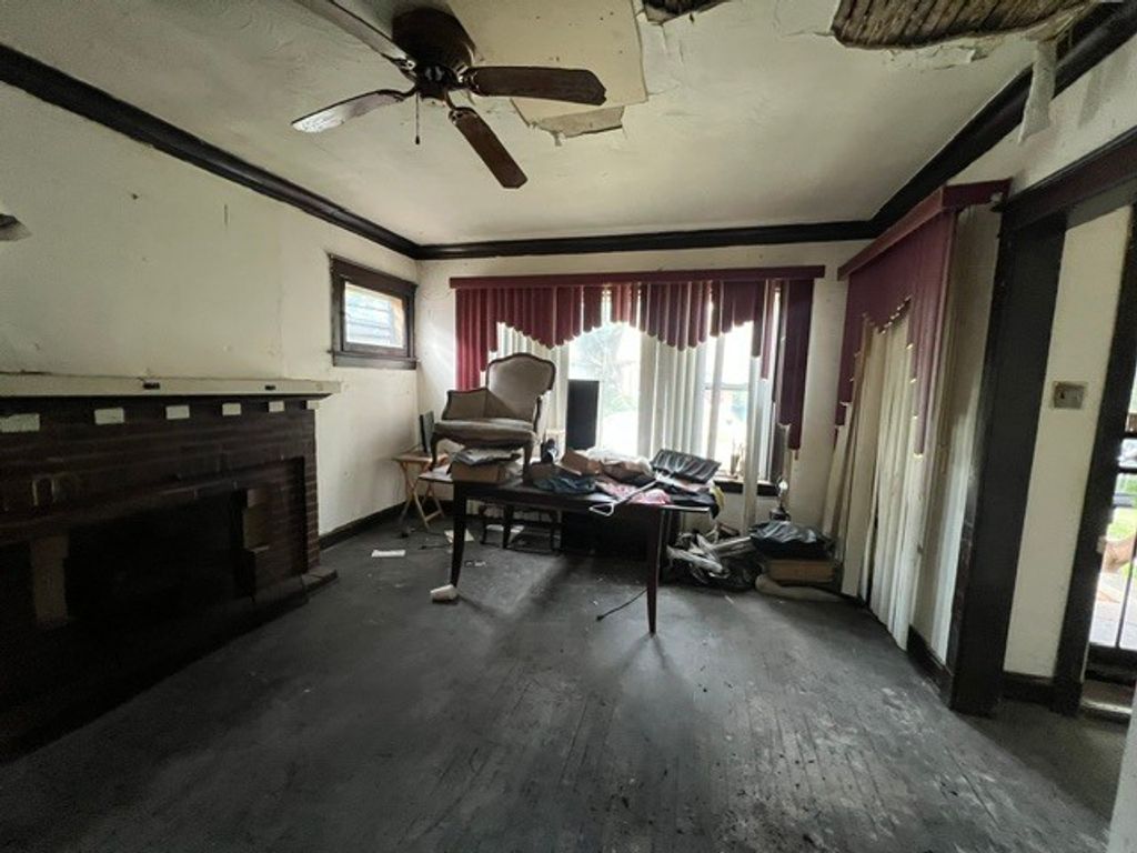 8253 S Kimbark Avenue, Chicago, IL 60619 — photo 2