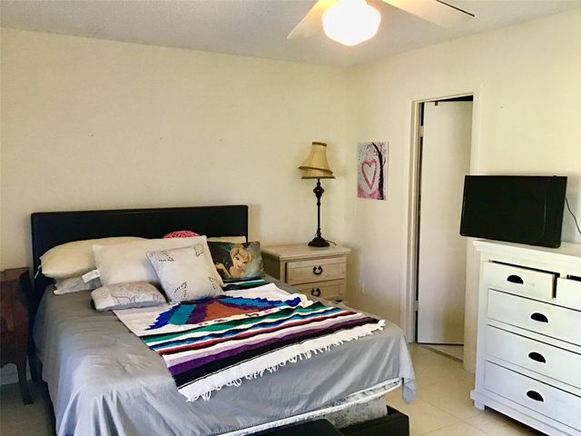 7 Oakridge B 7, Deerfield Beach, FL 33442