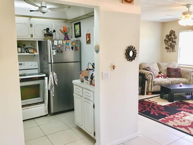 7 Oakridge B 7, Deerfield Beach, FL 33442