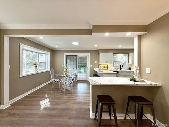 38552 Macintosh Court, Clinton Township, MI 48036