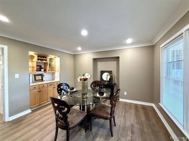 38552 Macintosh Court, Clinton Township, MI 48036