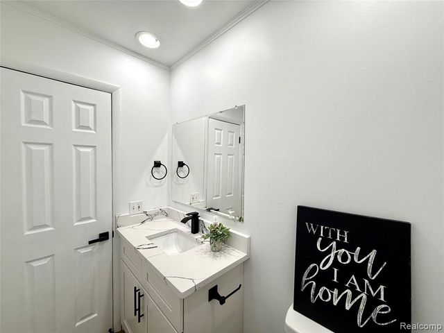 38552 Macintosh Court, Clinton Township, MI 48036