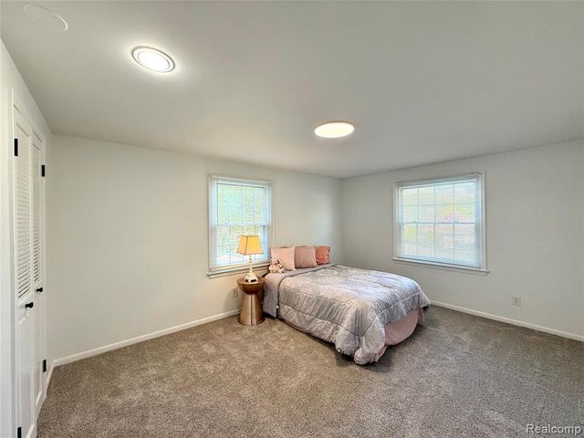 38552 Macintosh Court, Clinton Township, MI 48036