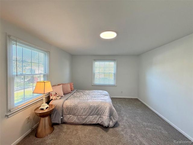 38552 Macintosh Court, Clinton Township, MI 48036