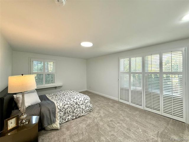 38552 Macintosh Court, Clinton Township, MI 48036
