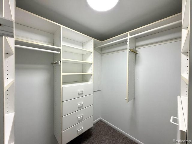 38552 Macintosh Court, Clinton Township, MI 48036