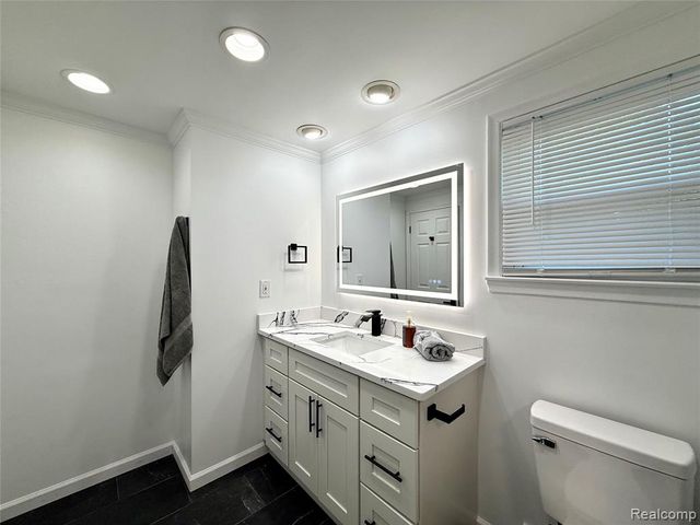 38552 Macintosh Court, Clinton Township, MI 48036