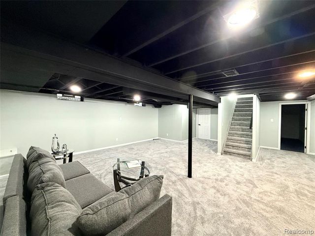 38552 Macintosh Court, Clinton Township, MI 48036