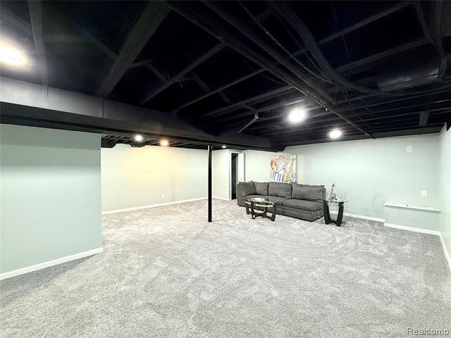 38552 Macintosh Court, Clinton Township, MI 48036