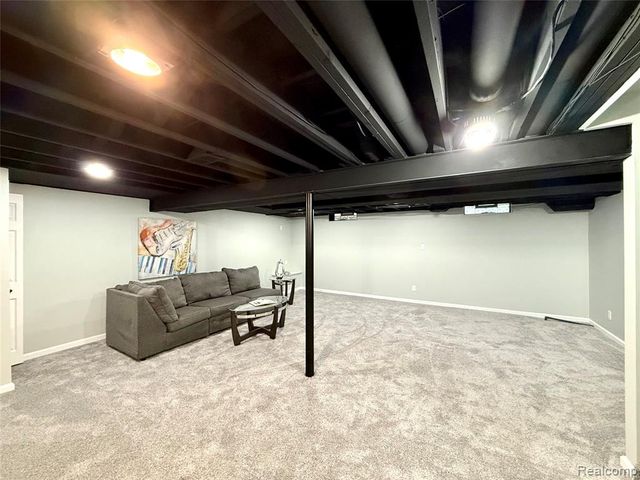38552 Macintosh Court, Clinton Township, MI 48036