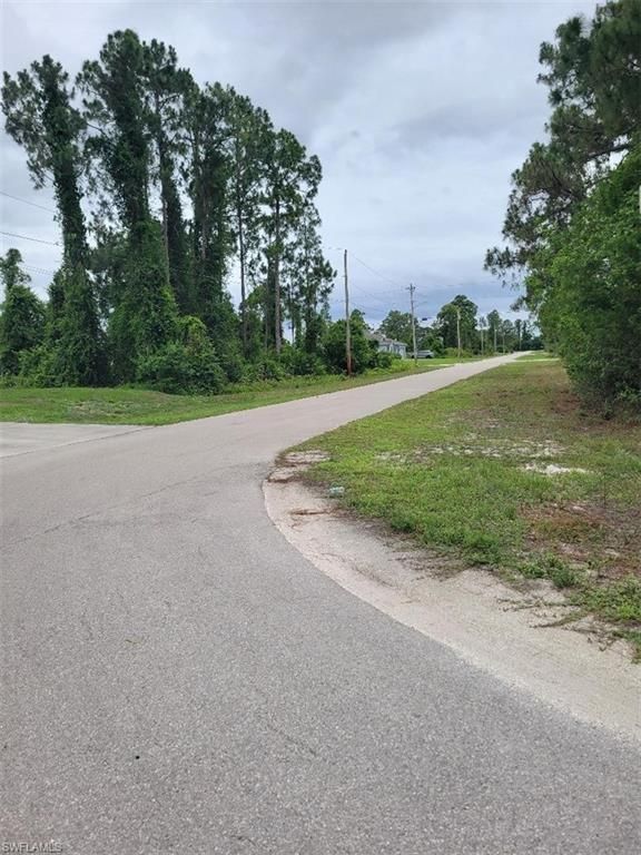 439 Lackey AVE S, LEHIGH ACRES, FL 33974 — photo 2
