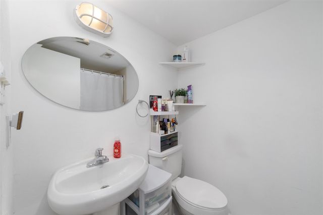 1909 Brun Street 17, Houston, TX 77019