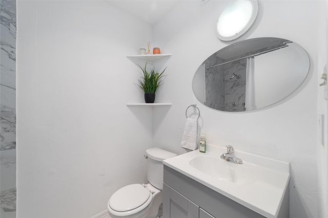 1909 Brun Street 17, Houston, TX 77019