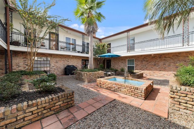 1909 Brun Street 17, Houston, TX 77019