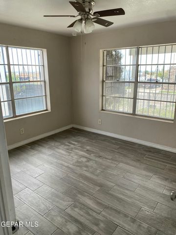 2927 MOBILE Avenue, El Paso, TX 79930