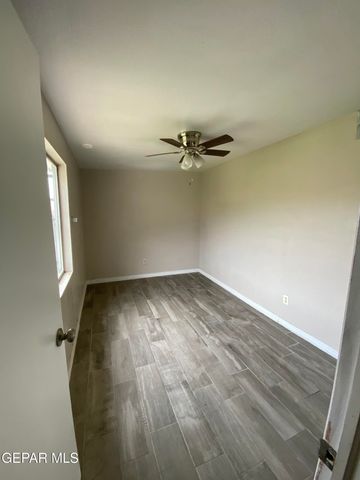 2927 MOBILE Avenue, El Paso, TX 79930