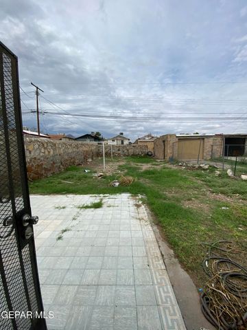 2927 MOBILE Avenue, El Paso, TX 79930