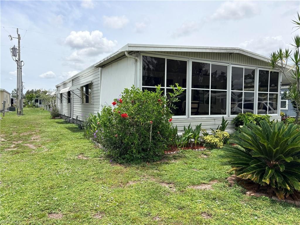 2777 Indianwood DR, NORTH FORT MYERS, FL 33917 — photo 4