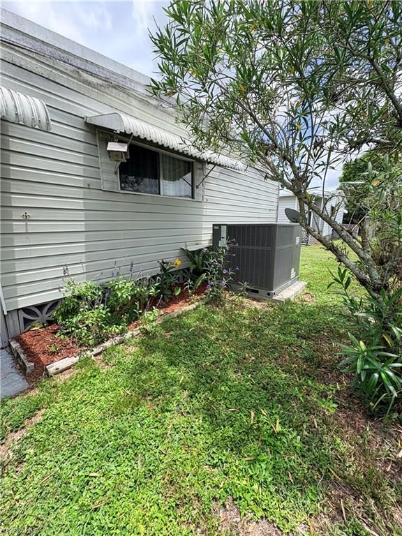 2777 Indianwood DR, NORTH FORT MYERS, FL 33917 — photo 5