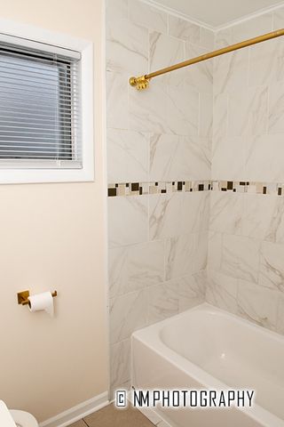 16225 Clifton Park Avenue, Markham, IL 60428