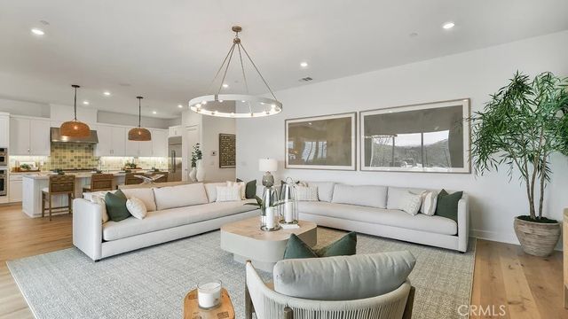 29718 Calle La Roca, Valencia, CA 91354