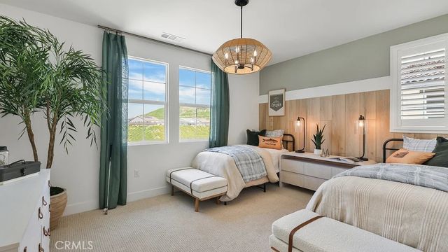 29718 Calle La Roca, Valencia, CA 91354