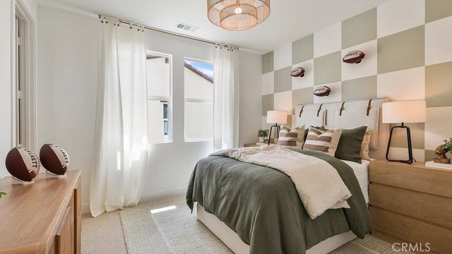 29718 Calle La Roca, Valencia, CA 91354