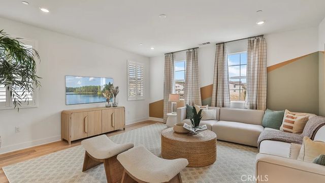 29718 Calle La Roca, Valencia, CA 91354