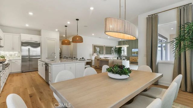 29718 Calle La Roca, Valencia, CA 91354