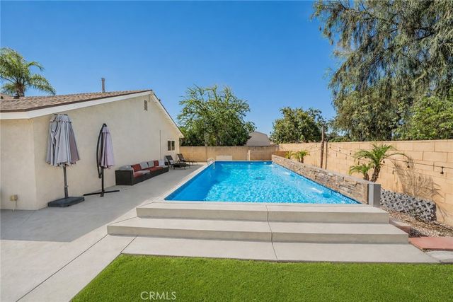 501 N Glenn Place, Ontario, CA 91764