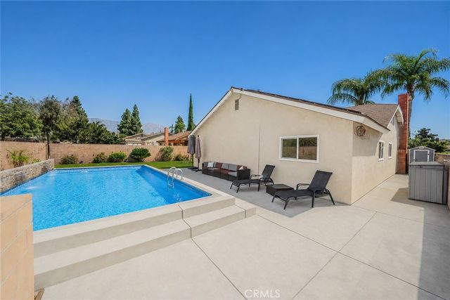 501 N Glenn Place, Ontario, CA 91764