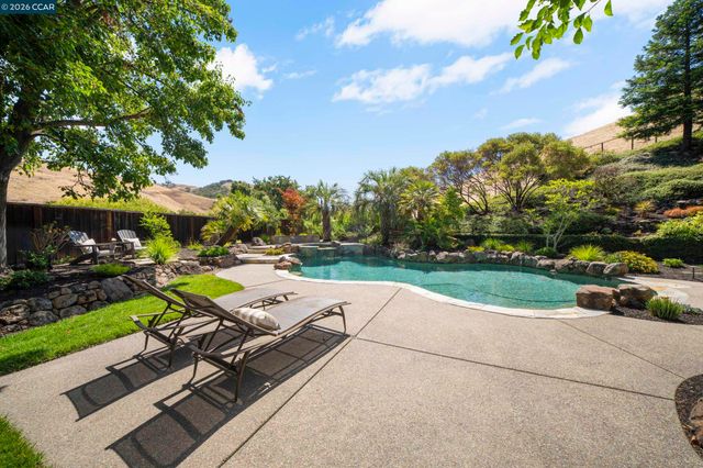 115 Byerley Ct, Alamo, CA 94507